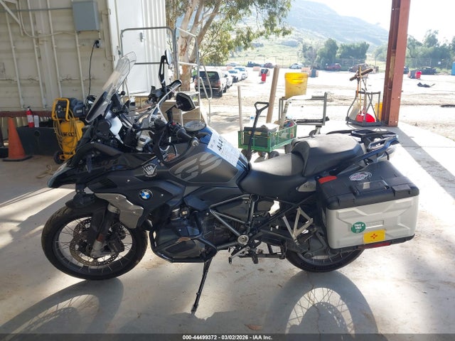 BMW R 1250 GS 2023 WB10M0301P6H75348 Image 13