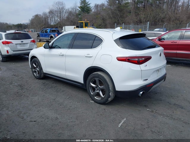 2021 ALFA ROMEO STELVIO ZASPAKAN9M7D08077 Photo 2