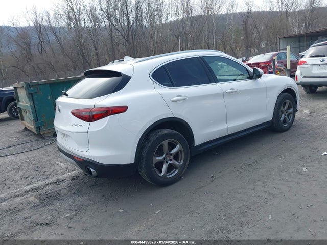 2021 ALFA ROMEO STELVIO ZASPAKAN9M7D08077 Photo 3