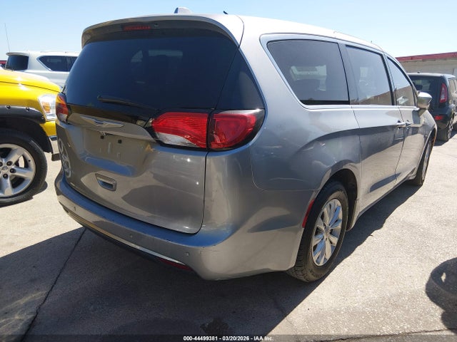 2018 Chrysler Pacifica Touring Plus მანქანა იყიდება აუქციონზე, vin: 2C4RC1FGXJR247994, აუქციონის ნომერი: 44499381