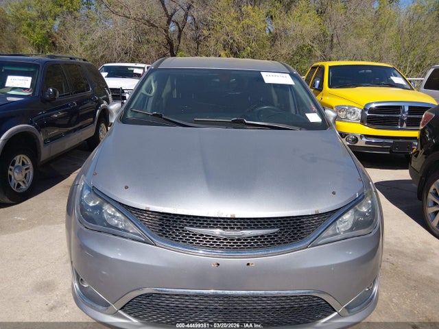 2018 Chrysler Pacifica Touring Plus მანქანა იყიდება აუქციონზე, vin: 2C4RC1FGXJR247994, აუქციონის ნომერი: 44499381