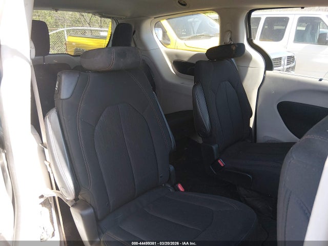 2018 Chrysler Pacifica Touring Plus მანქანა იყიდება აუქციონზე, vin: 2C4RC1FGXJR247994, აუქციონის ნომერი: 44499381
