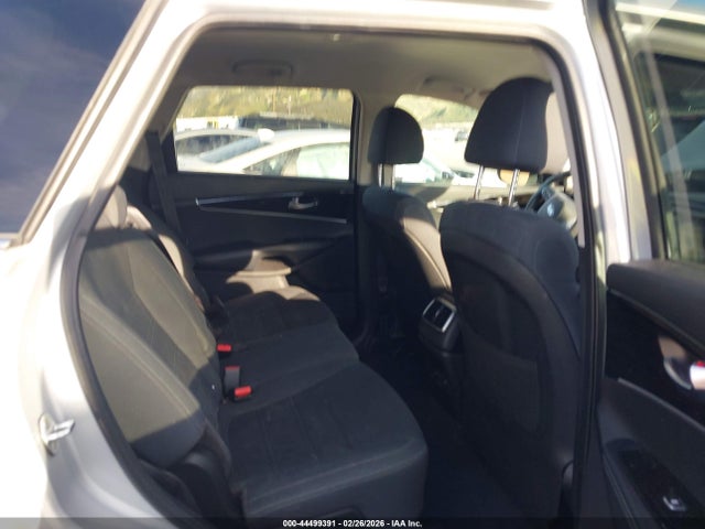 5XYPG4A39KG451600 KIA Sorento 2.4l Lx