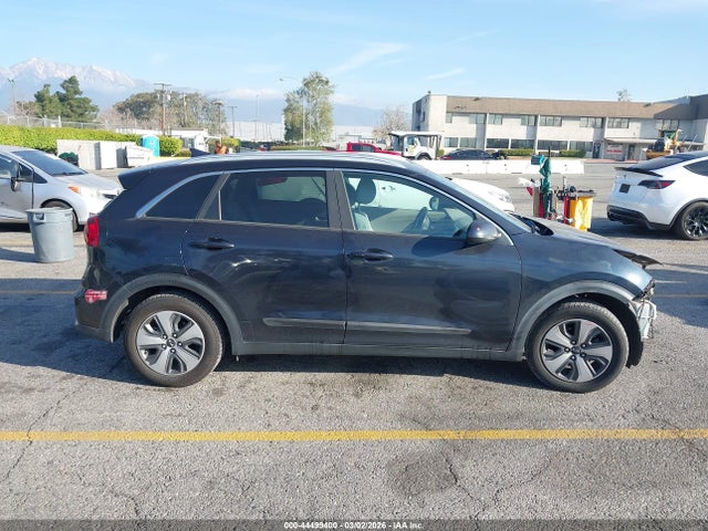 KIA Niro Plug-in Hybrid Lx 2018 KNDCM3LD6J5147753 Image 14