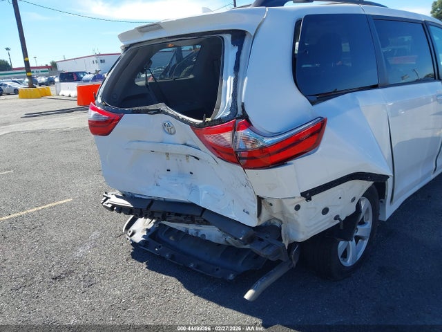 Toyota SIENNA LE 2020 5TDKZ3DC8LS046780 Image 4