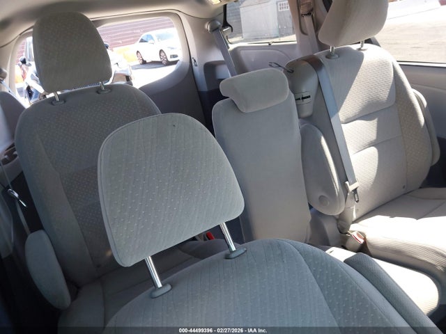 Toyota SIENNA LE 2020 5TDKZ3DC8LS046780 Image 8