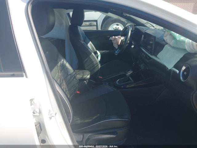3KPF54ADXPE527193 KIA Forte Gt-line