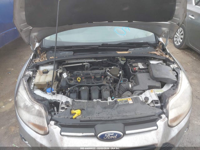 1FADP3K2XEL141537 Ford FOCUS SE