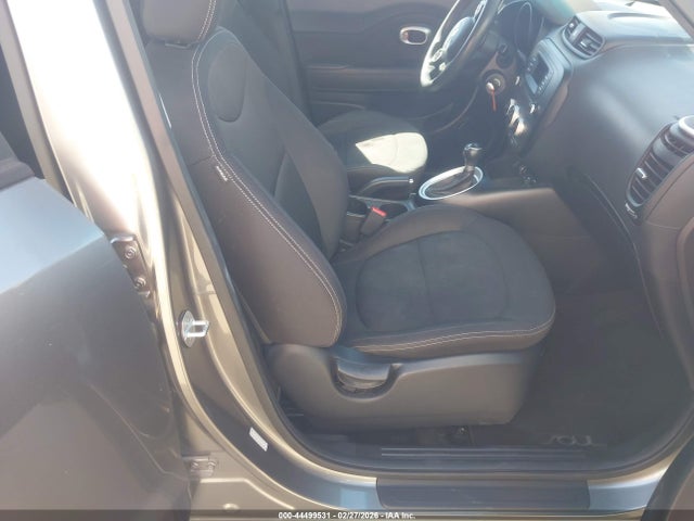 2015 Kia Soul მანქანა იყიდება აუქციონზე, vin: KNDJN2A20F7217372, აუქციონის ნომერი: 44499531