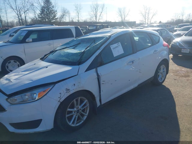 44499577 :رقم المزاد ، 1FADP3K2XGL320406 vin ، 2016 Ford Focus Se مزاد بيع