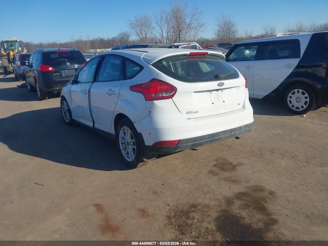 44499577 :رقم المزاد ، 1FADP3K2XGL320406 vin ، 2016 Ford Focus Se مزاد بيع