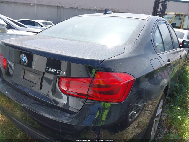 Продаж на аукціоні авто 2018 Bmw 320i, vin: WBA8A9C53JK623353, номер лоту: 44499588