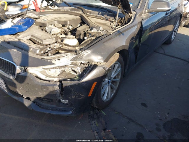 Продаж на аукціоні авто 2018 Bmw 320i, vin: WBA8A9C53JK623353, номер лоту: 44499588