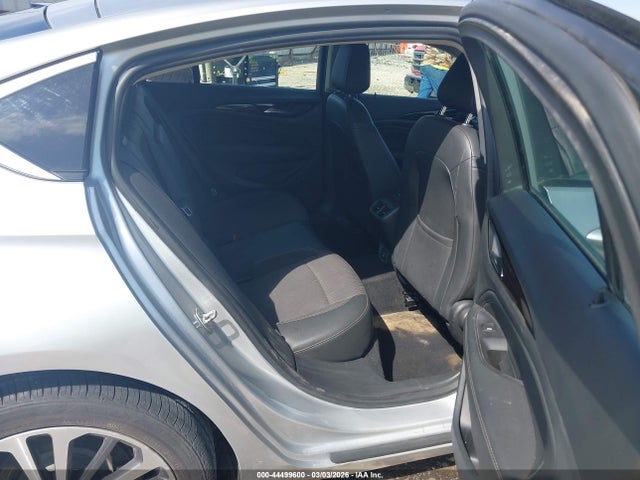 W04GM6SXXK1042389 Buick Regal Sportback Preferred Ii