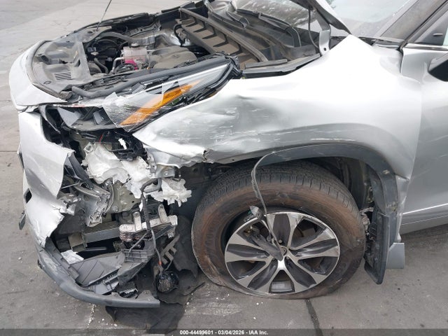 44499601 :رقم المزاد ، 5TDKBRCH6PS118165 vin ، 2023 Toyota Highlander Hybrid Xle مزاد بيع