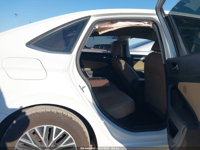 Продаж на аукціоні авто 2019 Volkswagen Jetta 1.4t R-line/1.4t S/1.4t Se, vin: 3VWC57BU4KM085221, номер лоту: 44499602