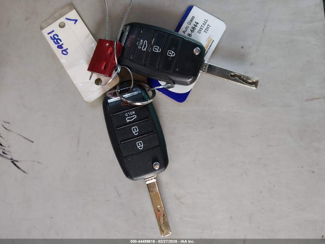 3KPA24AB7JE066205 KIA RIO S