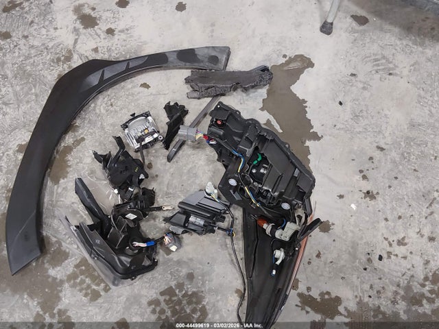 Subaru Crosstrek Premium 2025 JF2GUHDC1S8322027 Image 12
