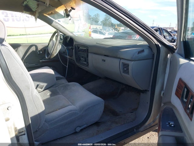 1996 CHEVROLET CAPRICE / IMPALA 1G1BL52P9TR185505 Photo 4