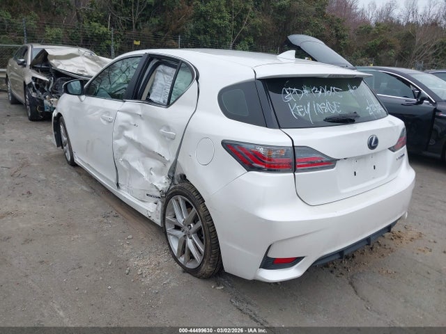 2015 LEXUS CT 200H JTHKD5BH8F2247680 Photo 2
