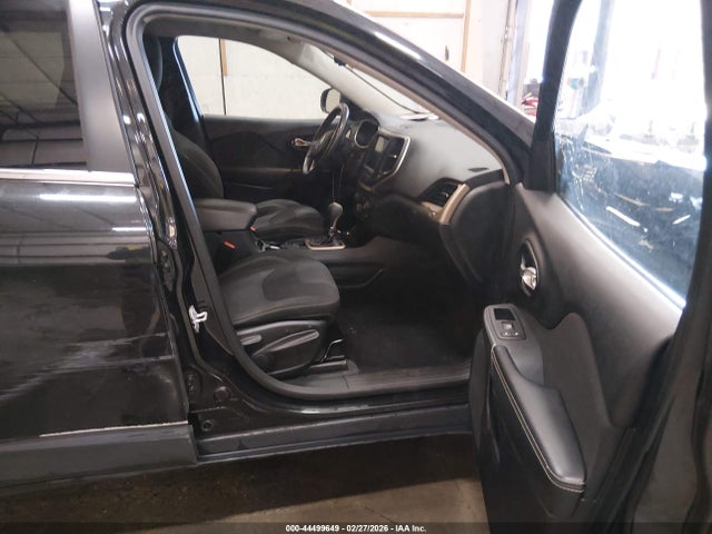 Jeep Cherokee Latitude 2015 1C4PJMCS2FW739571 Image 5