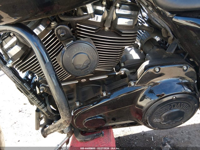 2020 HARLEY-DAVIDSON FLHXS 1HD1KRP19LB665360 Photo 8