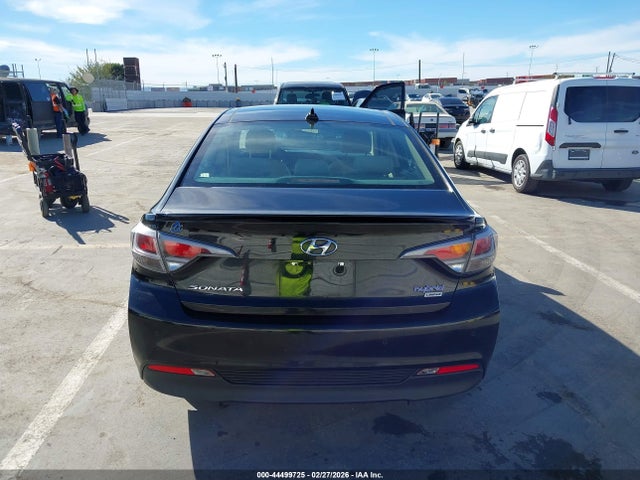 KMHE34L18GA010087 Hyundai Sonata Hybrid Limited