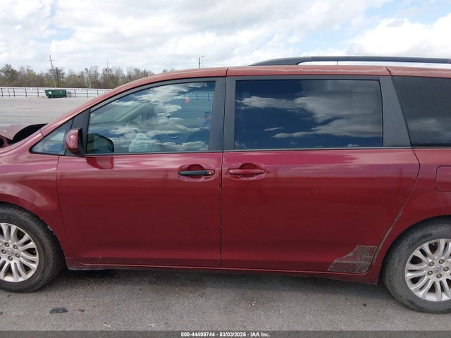 5TDYK3DC7ES408115 Toyota Sienna Xle V6 8 Passenger