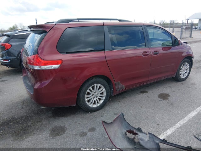 5TDYK3DC7ES408115 Toyota Sienna Xle V6 8 Passenger