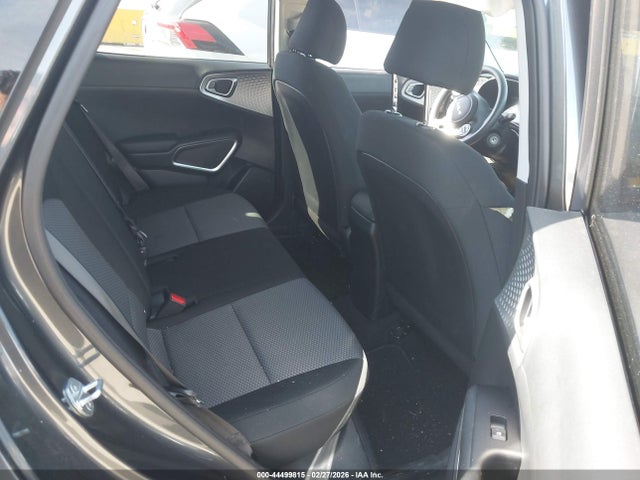 KNDJ23AU6P7881287 KIA SOUL LX