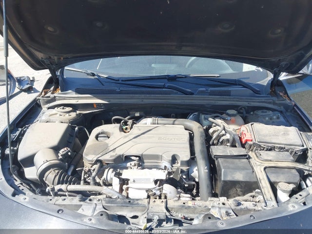 1G1ZD5ST4LF109832 Chevrolet Malibu Fwd Lt
