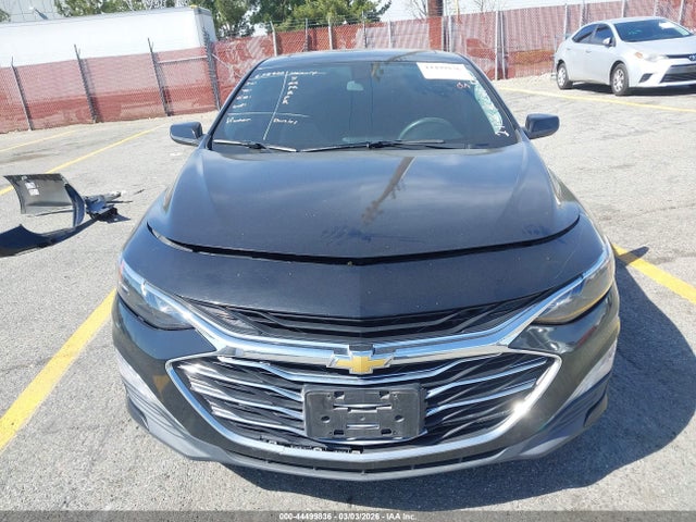 1G1ZD5ST4LF109832 Chevrolet Malibu Fwd Lt