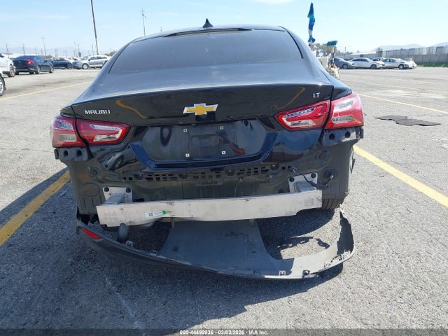 1G1ZD5ST4LF109832 Chevrolet Malibu Fwd Lt
