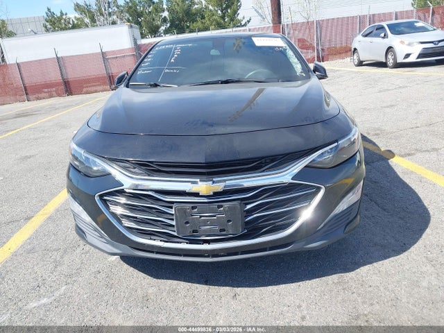 1G1ZD5ST4LF109832 Chevrolet Malibu Fwd Lt