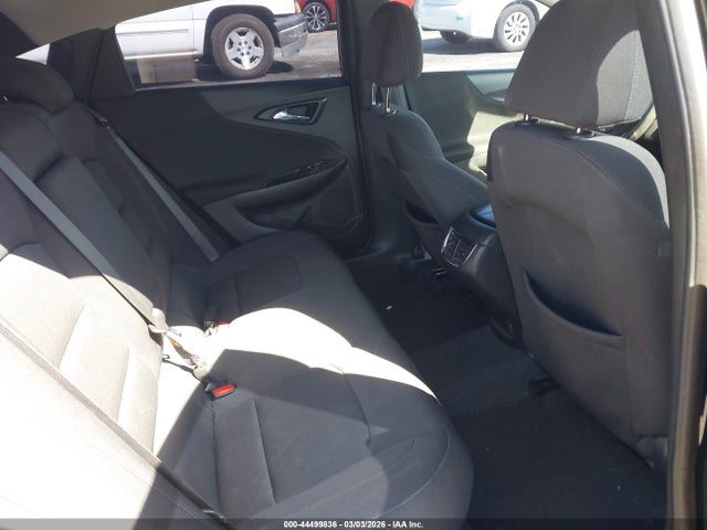 1G1ZD5ST4LF109832 Chevrolet Malibu Fwd Lt