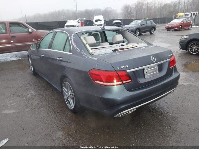 2014 MERCEDES-BENZ E 350 WDDHF8JB2EB011292 Photo 2