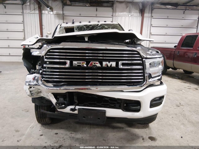 44499848 :رقم المزاد ، 3C63RRJL5NG334437 vin ، 2022 Ram 3500 Laramie  4x4 8' Box مزاد بيع