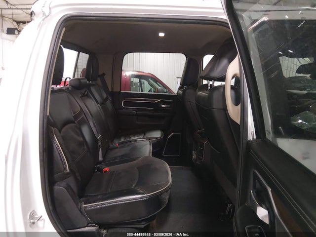 44499848 :رقم المزاد ، 3C63RRJL5NG334437 vin ، 2022 Ram 3500 Laramie  4x4 8' Box مزاد بيع