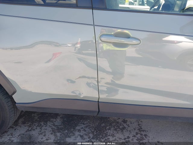 Toyota Rav4 Xle Premium 2019 JTMC1RFVXKD018258 Image 18
