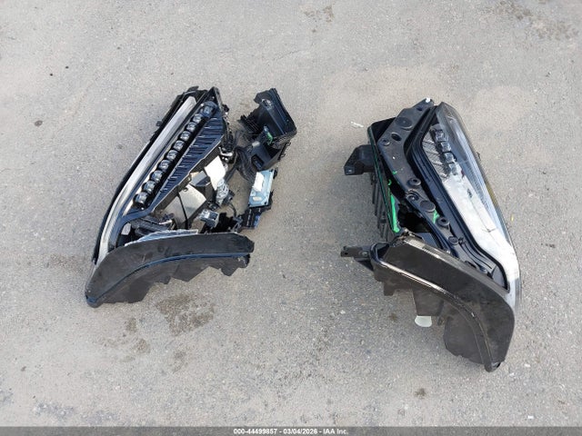 1GYTEDKL4SU102923 Cadillac Escalade Iq Luxury 2 Awd