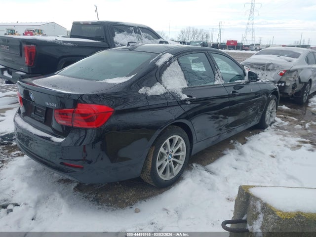 44499865 :رقم المزاد ، WBA8E5G57HNU22815 vin ، 2017 Bmw 320i Xdrive مزاد بيع