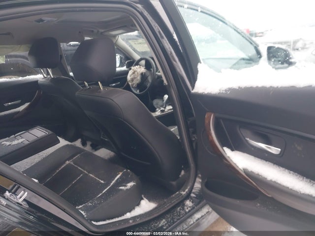 44499865 :رقم المزاد ، WBA8E5G57HNU22815 vin ، 2017 Bmw 320i Xdrive مزاد بيع