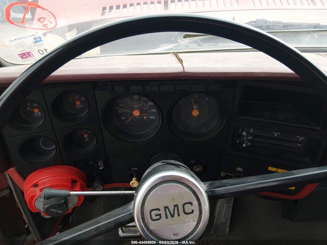 1989 Gmc C7000 C7d042 მანქანა იყიდება აუქციონზე, vin: 1GDG7D1B3KV501127, აუქციონის ნომერი: 44499909