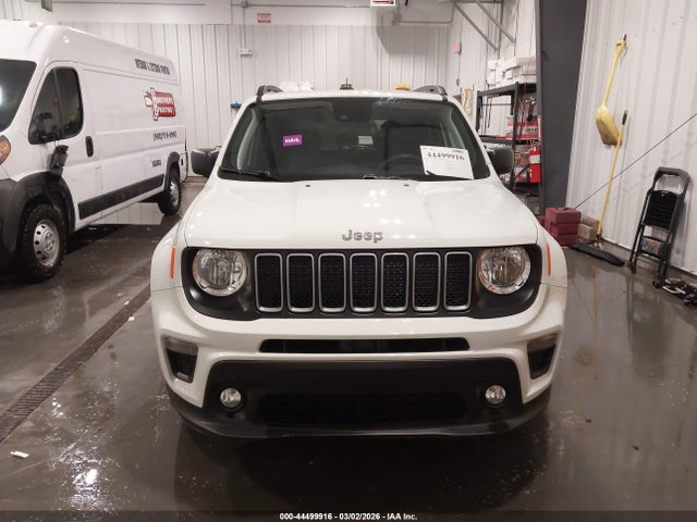 44499916 :رقم المزاد ، ZACNJDB16NPN69434 vin ، 2022 Jeep Renegade Latitude 4x4 مزاد بيع