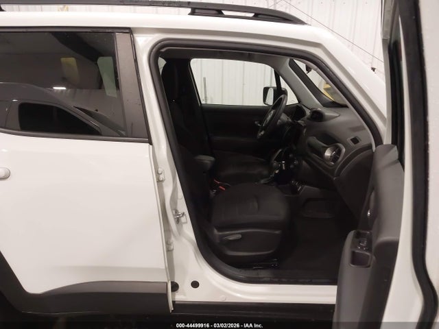 44499916 :رقم المزاد ، ZACNJDB16NPN69434 vin ، 2022 Jeep Renegade Latitude 4x4 مزاد بيع