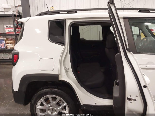 44499916 :رقم المزاد ، ZACNJDB16NPN69434 vin ، 2022 Jeep Renegade Latitude 4x4 مزاد بيع