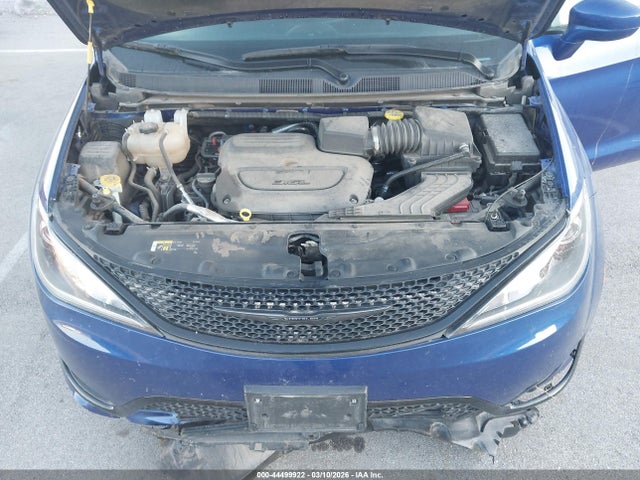 2C4RC1FGXKR532373 Chrysler Pacifica Touring Plus