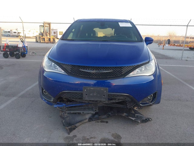 2C4RC1FGXKR532373 Chrysler Pacifica Touring Plus