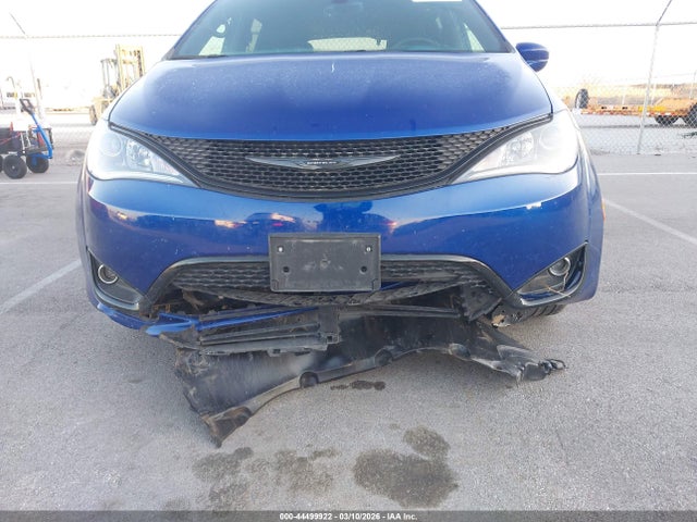 2C4RC1FGXKR532373 Chrysler Pacifica Touring Plus