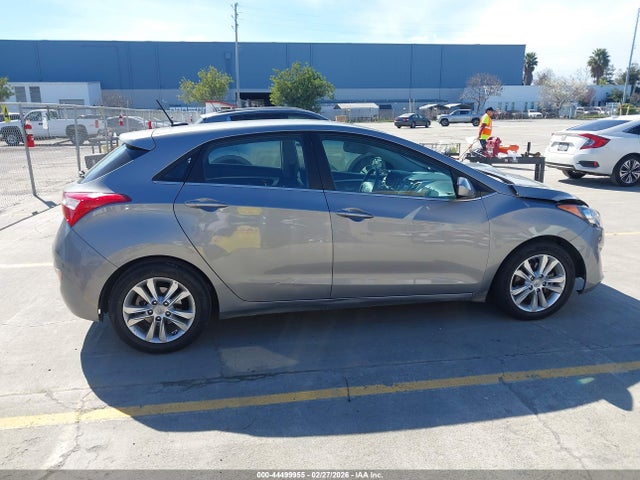 Hyundai ELANTRA GT 2015 KMHD35LH3FU236016 Image 12